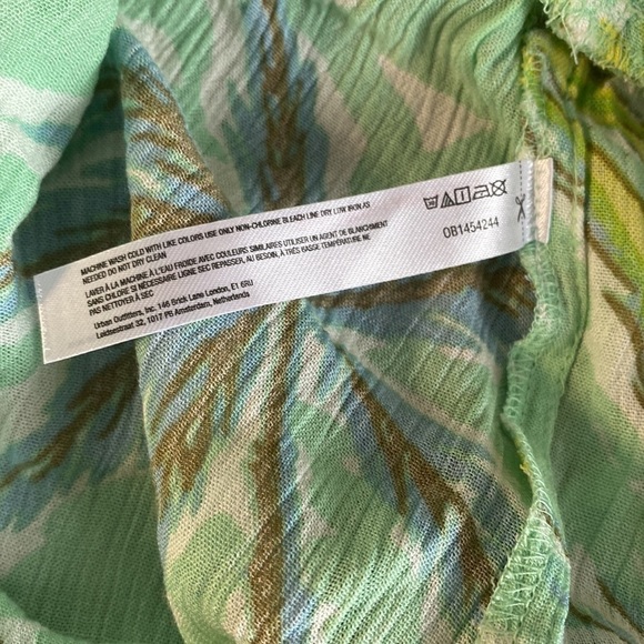 Urban Outfitters Ouf From Under Riviera Lounge Shorts Size Medium - Picture 8 of 9